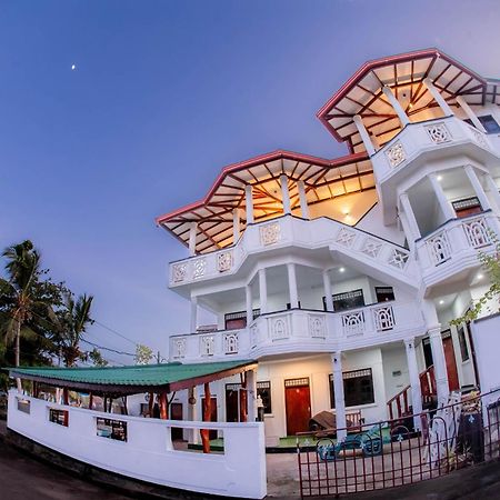 Grand Ocean Resort Тангалла Экстерьер фото